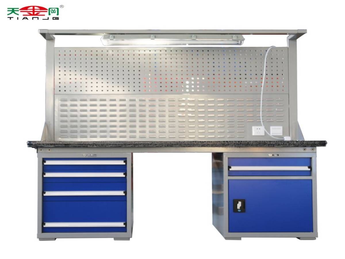 可以安裝多種配件的臺鉗工作臺長什么樣？【天金岡】