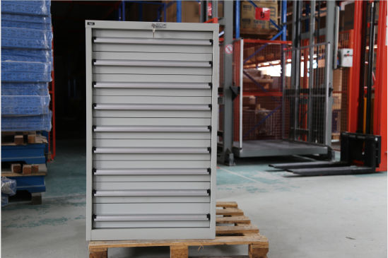 不銹鋼工具柜的應(yīng)用