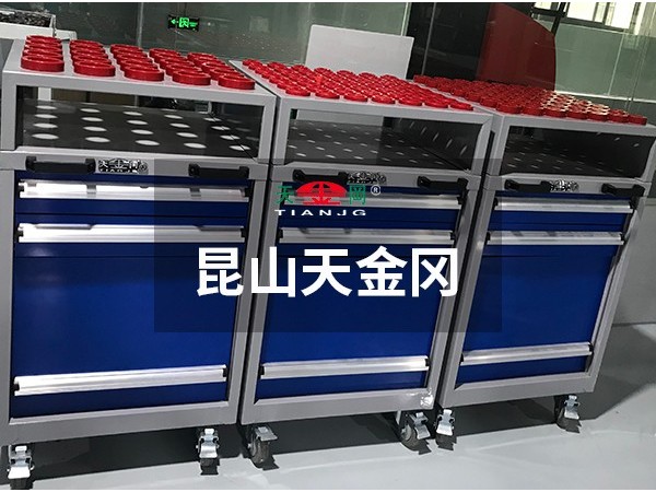您還在為找不到工具柜生產(chǎn)廠家煩惱嗎，來天金岡解決煩惱！